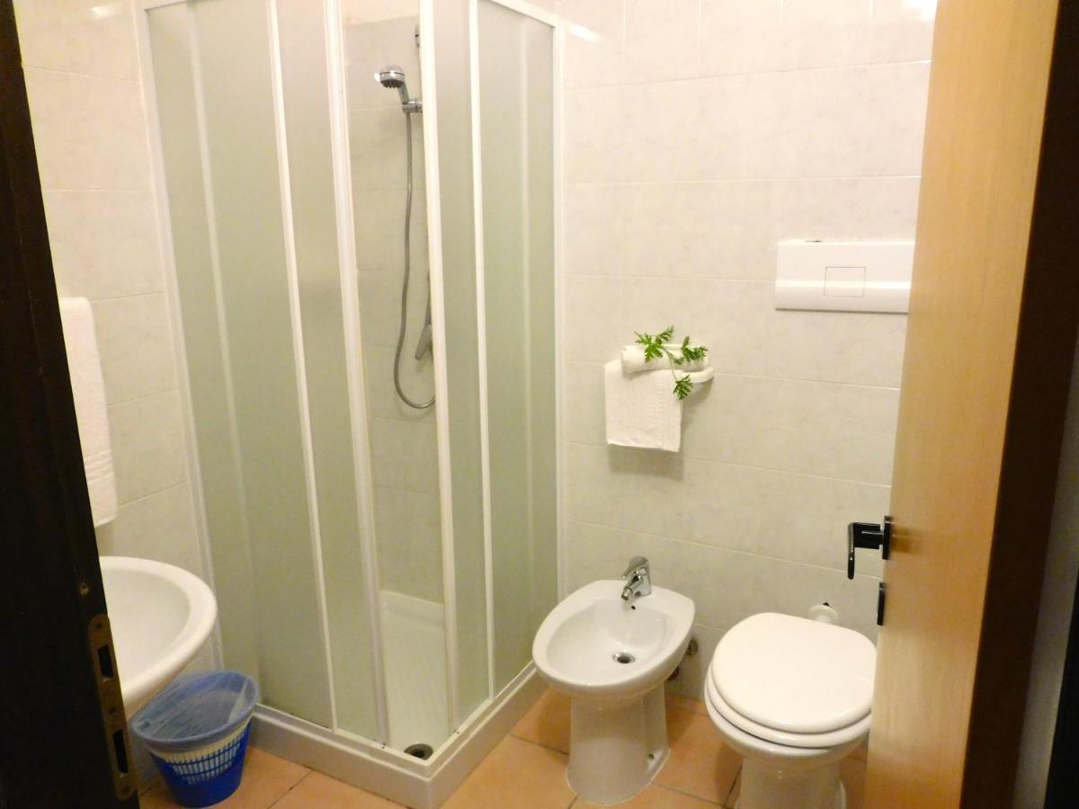 Residence La Pineta บูโดนี ภายนอก รูปภาพ